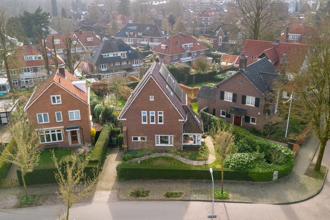 Photo 61 of Van Ruisdaelstraat 11