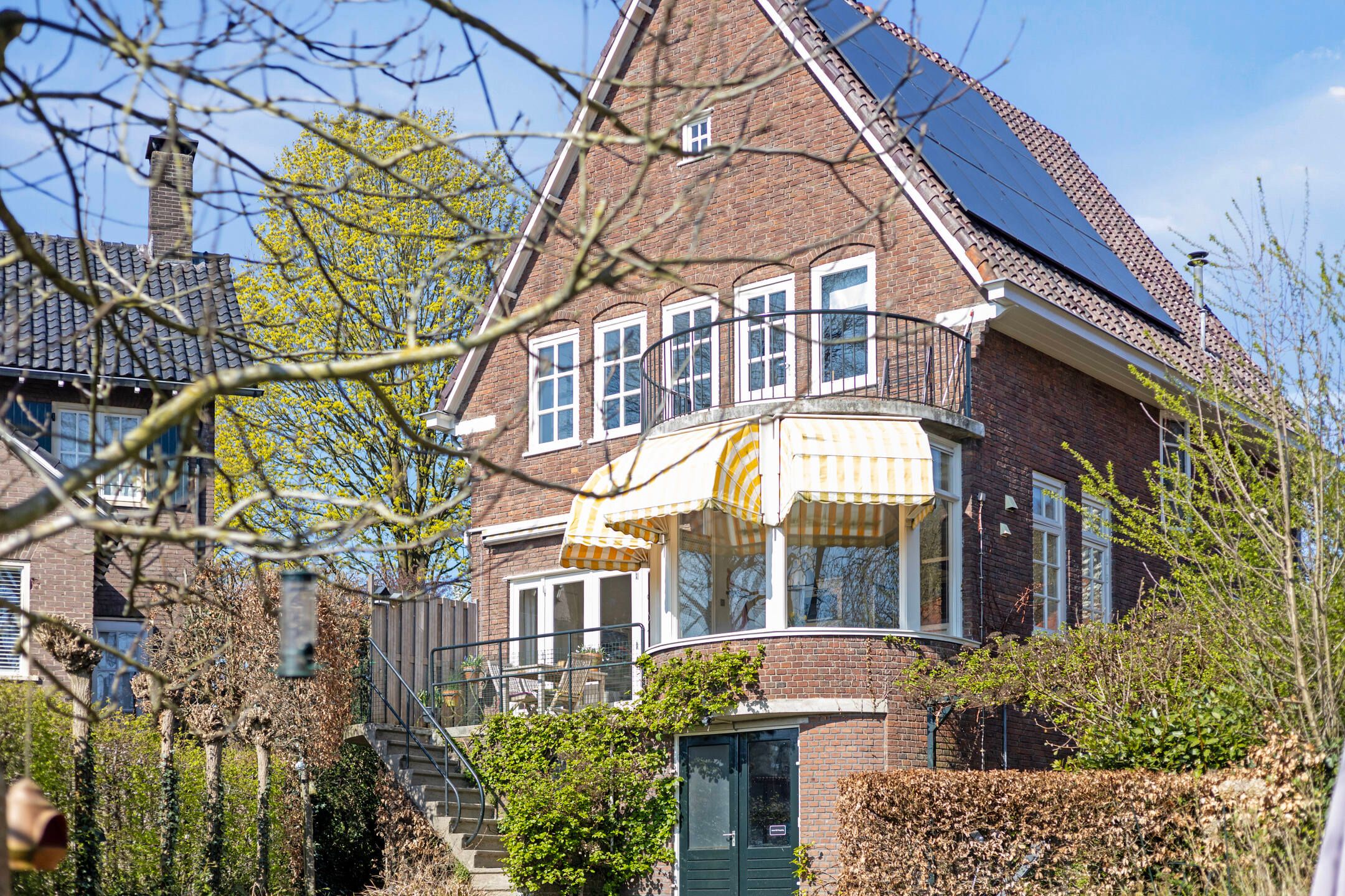 Photo 3 of Van Ruisdaelstraat 11