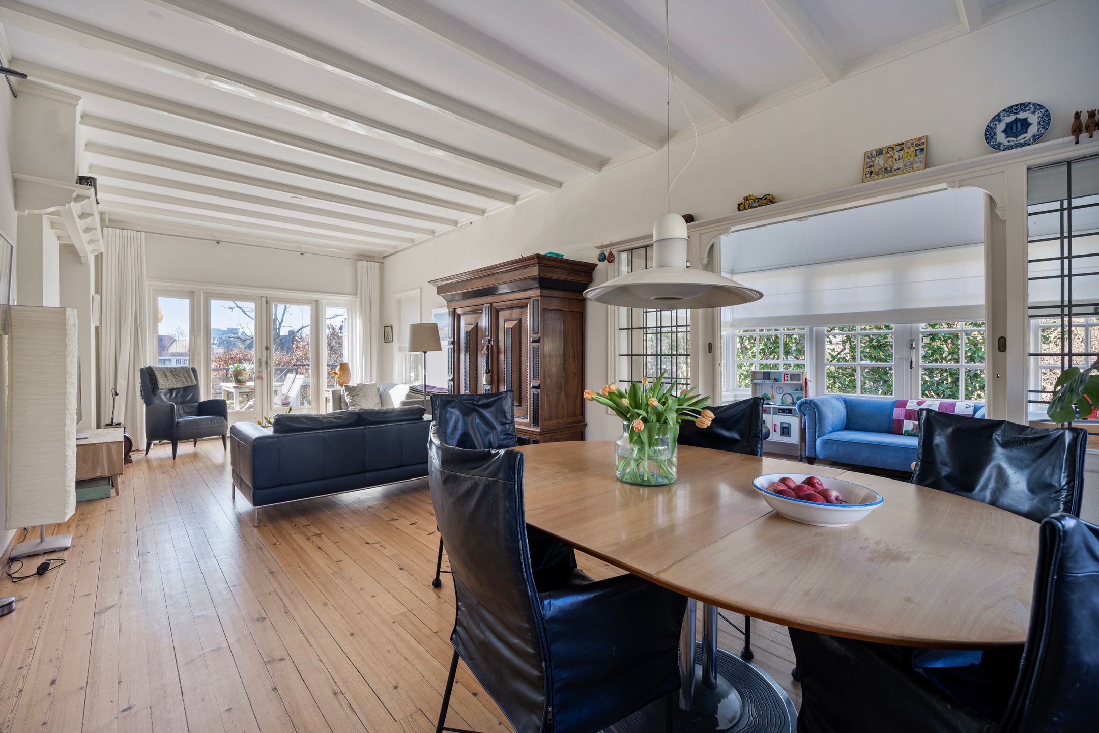 Photo 15 of Van Ruisdaelstraat 11