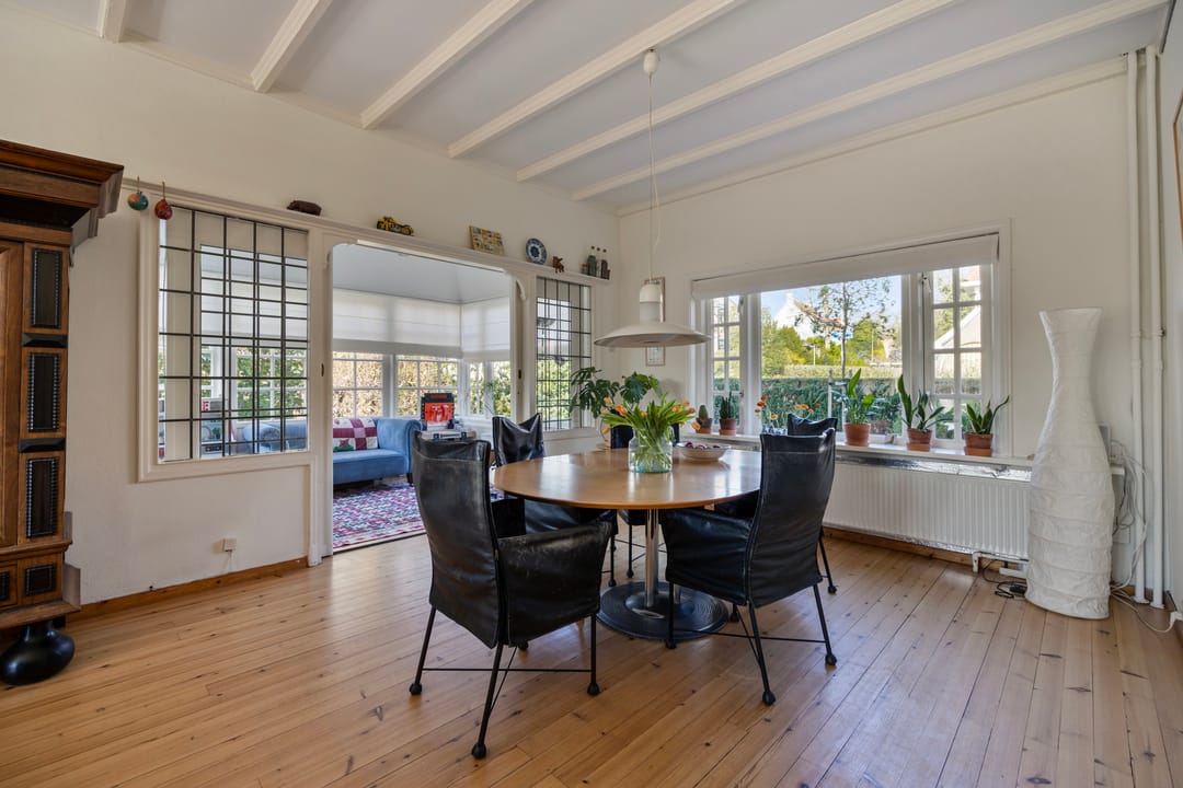 Photo 16 of Van Ruisdaelstraat 11