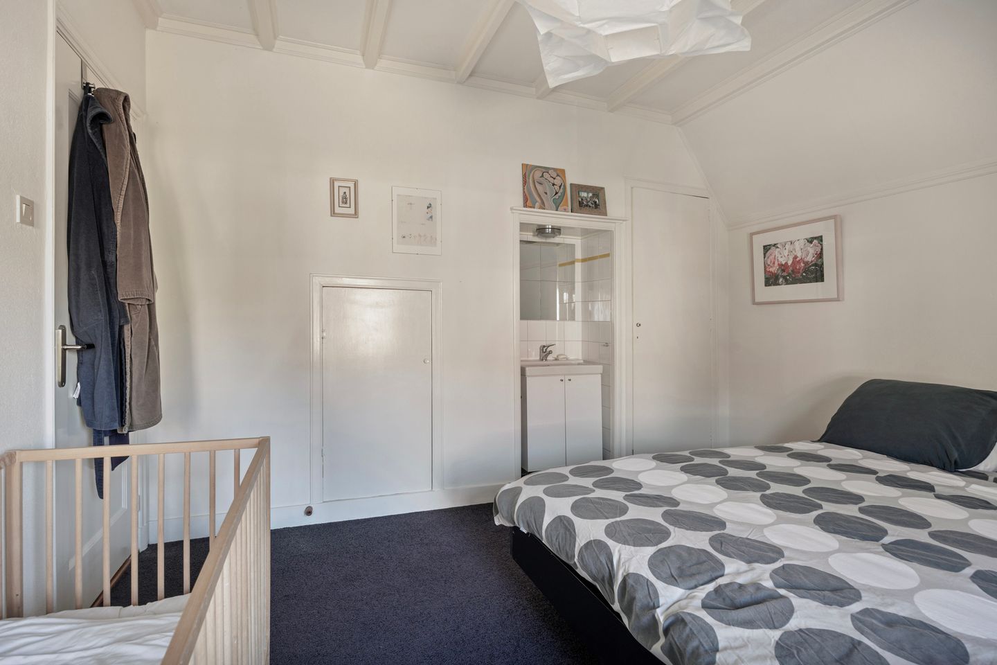 Photo 34 of Van Ruisdaelstraat 11