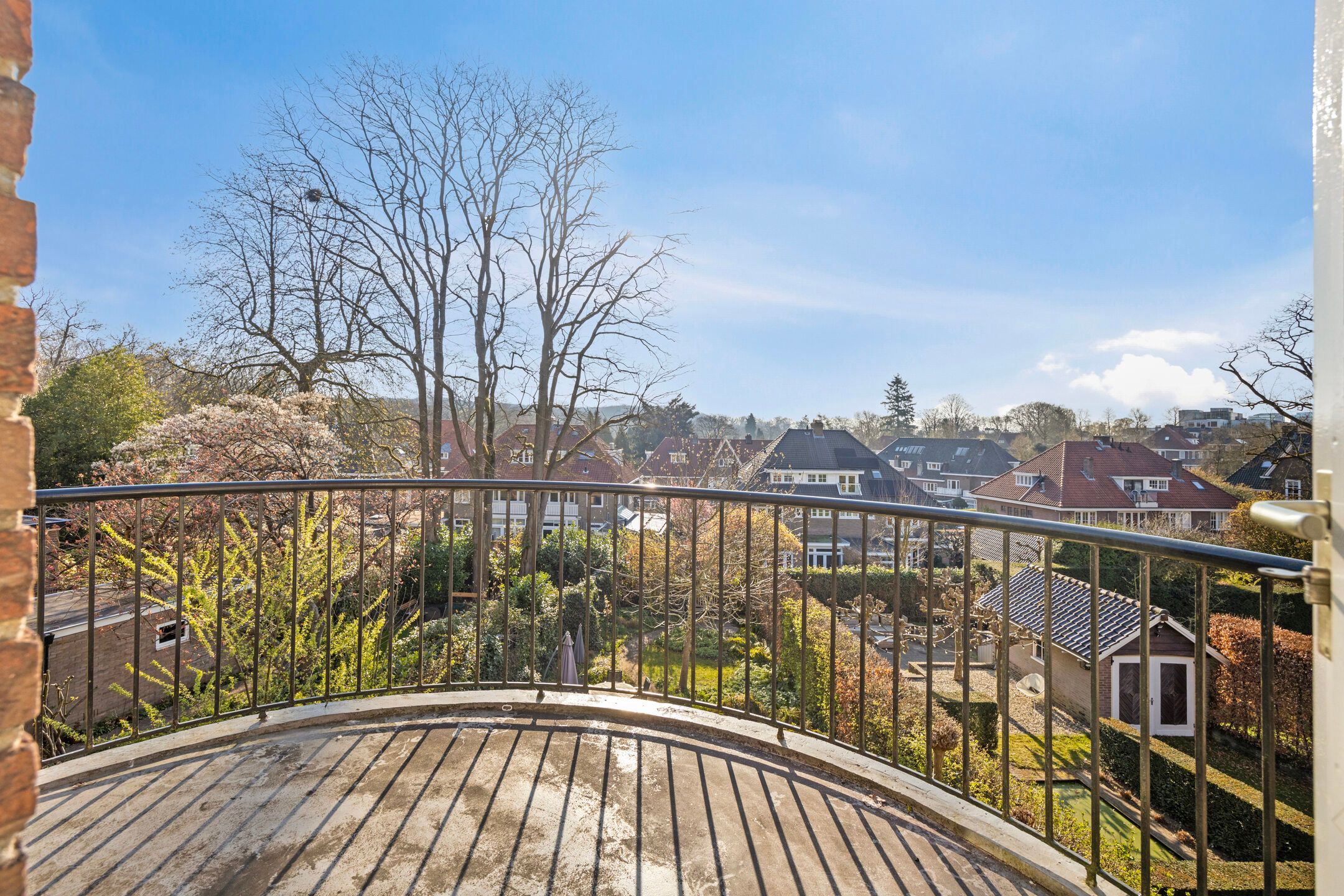 Photo 36 of Van Ruisdaelstraat 11