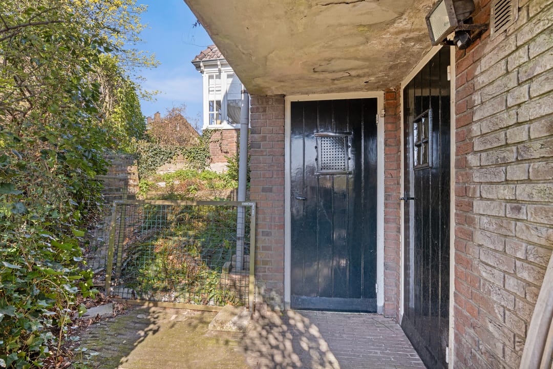 Photo 46 of Van Ruisdaelstraat 11