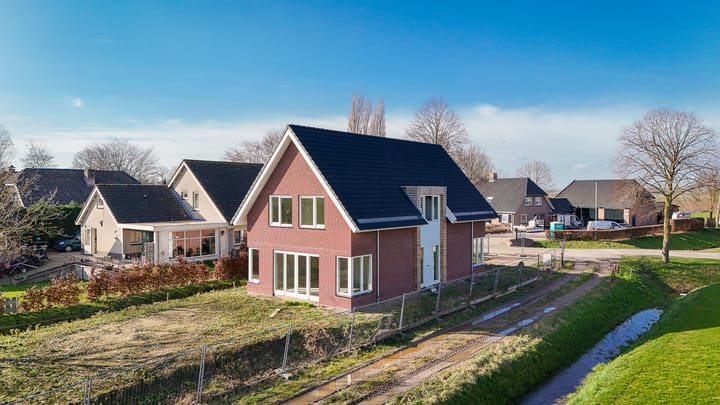 Photo 2 of Broeksestraat 66-B