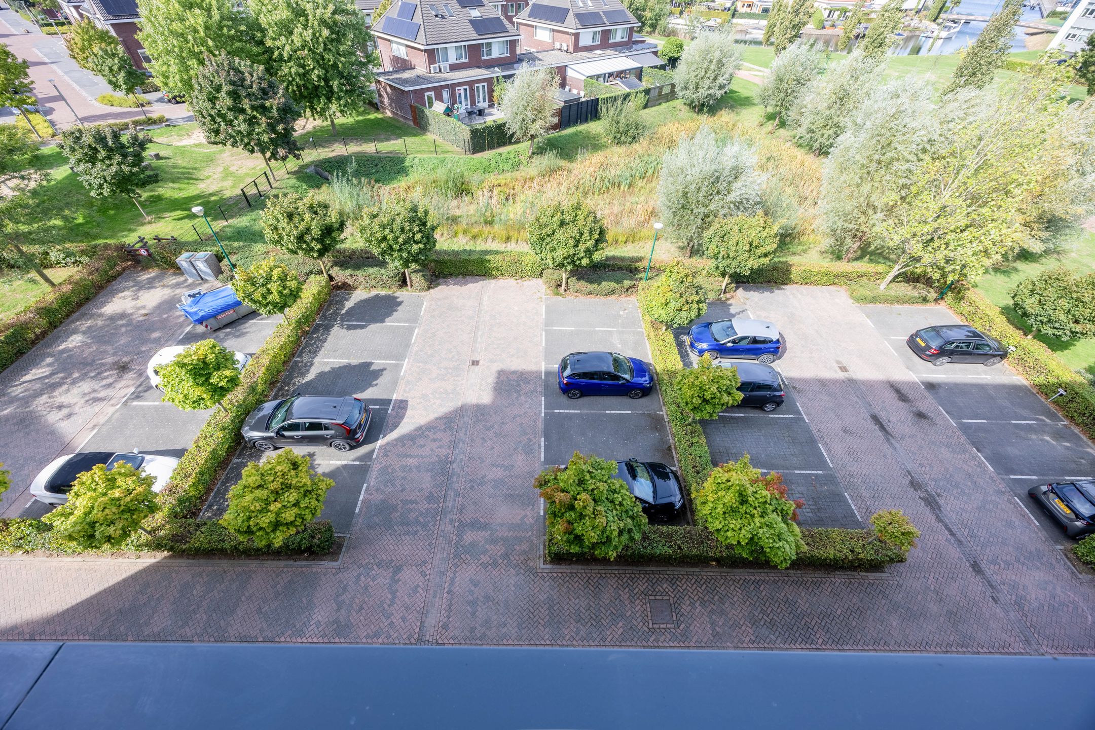 Comfortable 4th-floor apartment with balcony, parking, and scenic views in Cuijk — 17