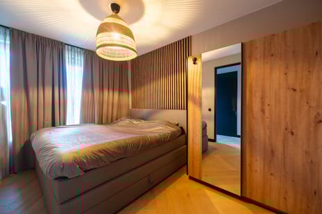 Waker 43 tertiary image