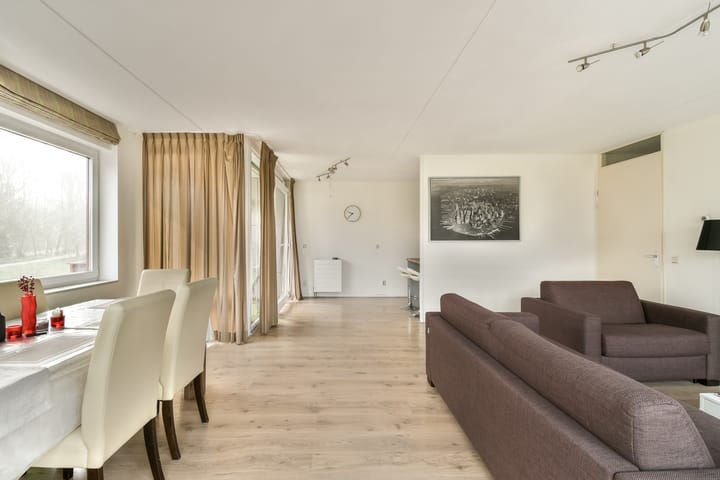 Photo 4 of President Allendelaan 101