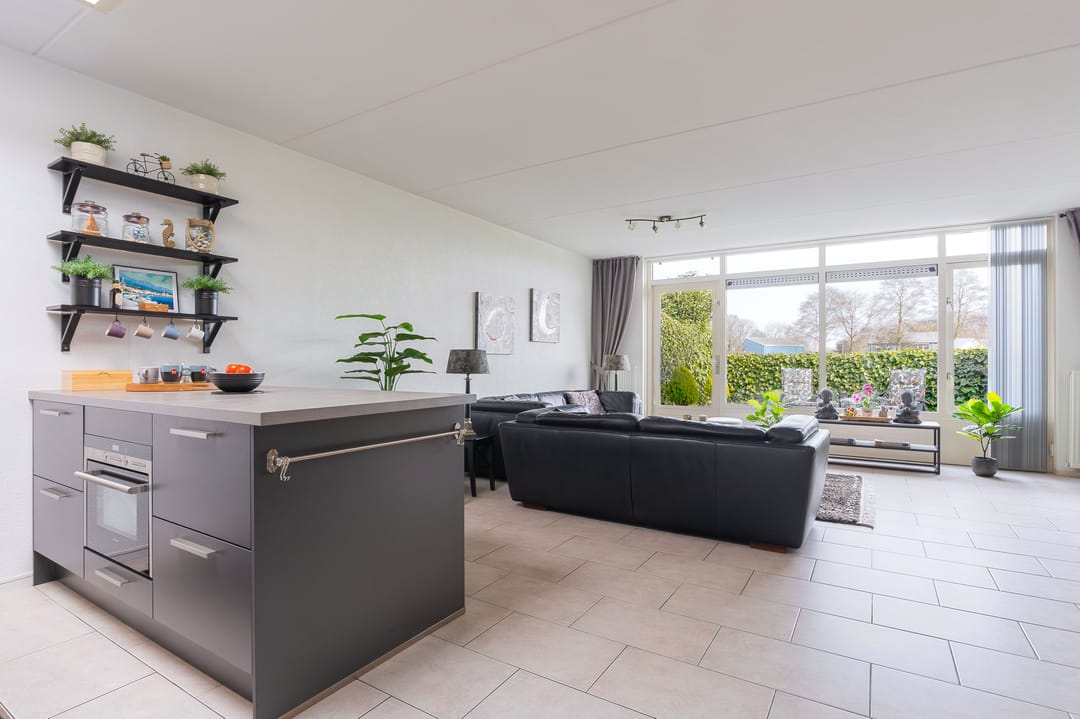 Foto 11 van Plevier 27