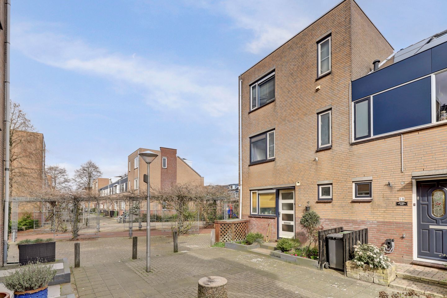 Photo 34 of Zilvermeeuw 18