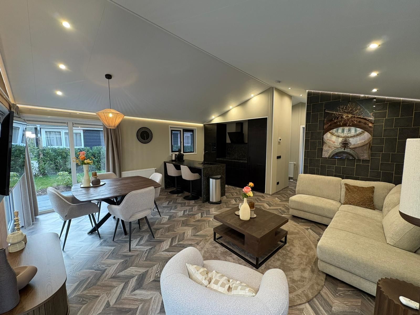 Foto 30 van Vredenseweg 188