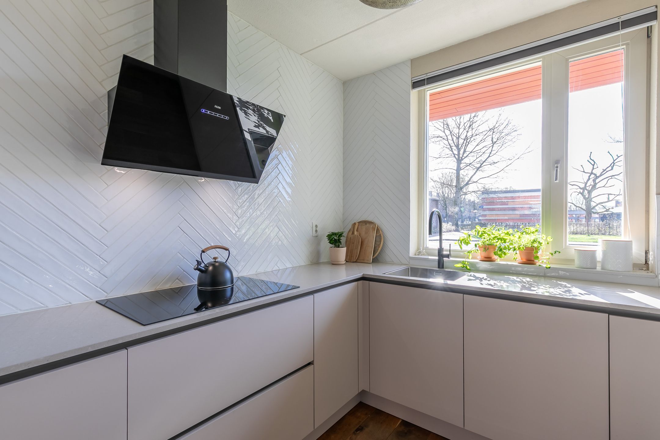 Photo 15 of Evertsenstraat 34