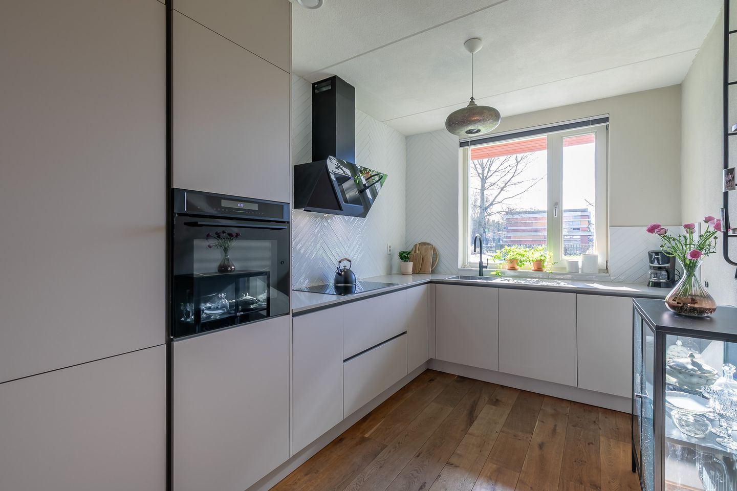 Photo 14 of Evertsenstraat 34