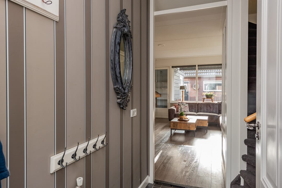 Move-in ready corner house with four bedrooms and detached garage in Oldebroek — 12