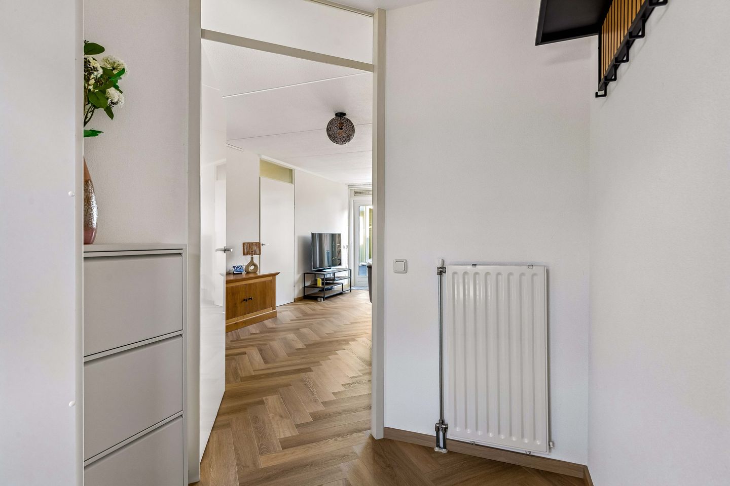Renovated Semi-Bungalow with Communal Garden in Almere — 16