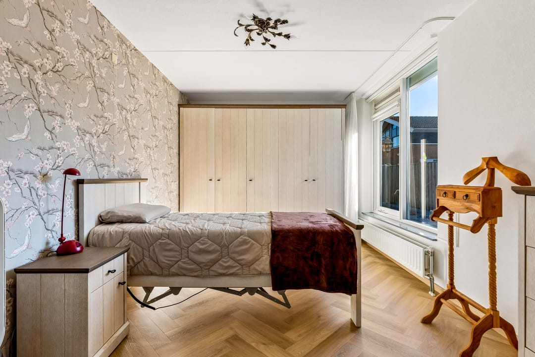 Renovated Semi-Bungalow with Communal Garden in Almere — 18