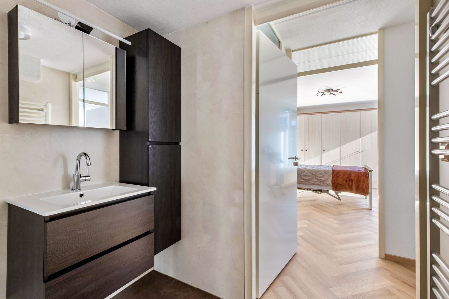 Renovated Semi-Bungalow with Communal Garden in Almere — 25