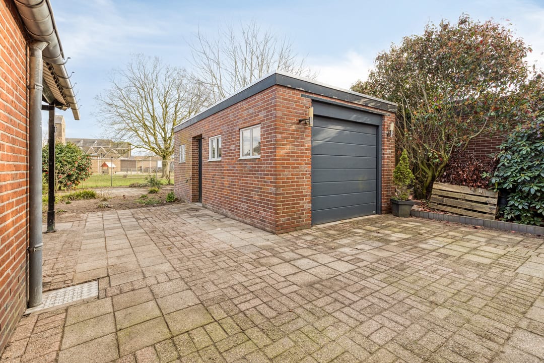 Detached Home with 4 Bedrooms and Garage in Kelpen-Oler — 28