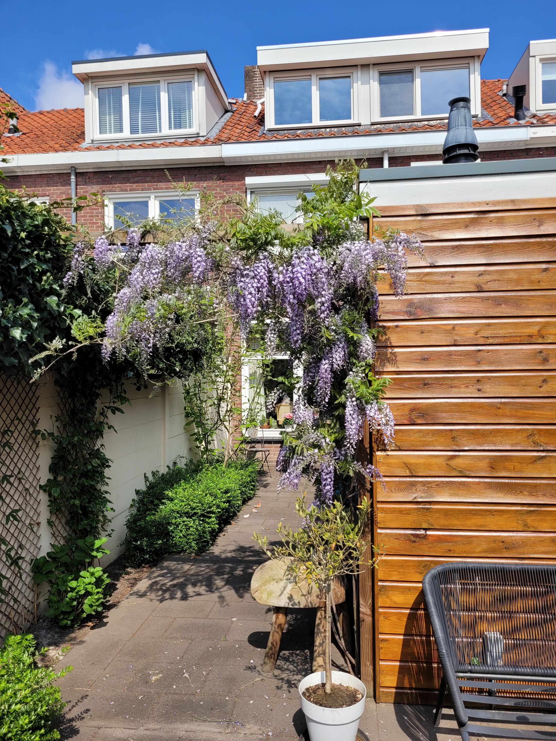 Stylish and Move-in Ready 1930s Terraced House with Sunny South-Facing Garden in Tilburg — 39