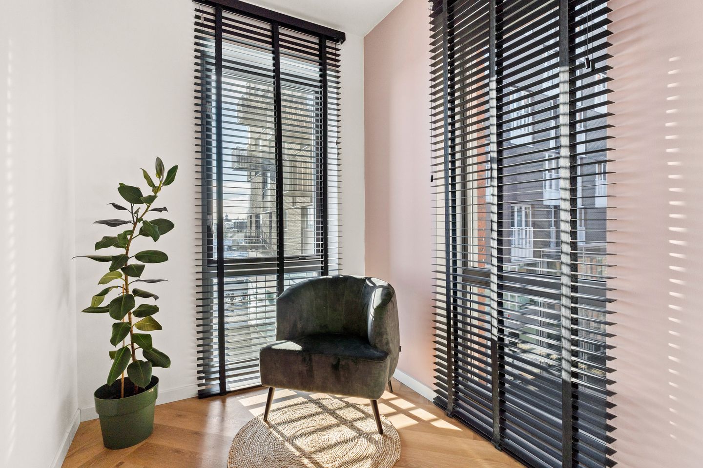 Foto 35 van Veembroederhof 135