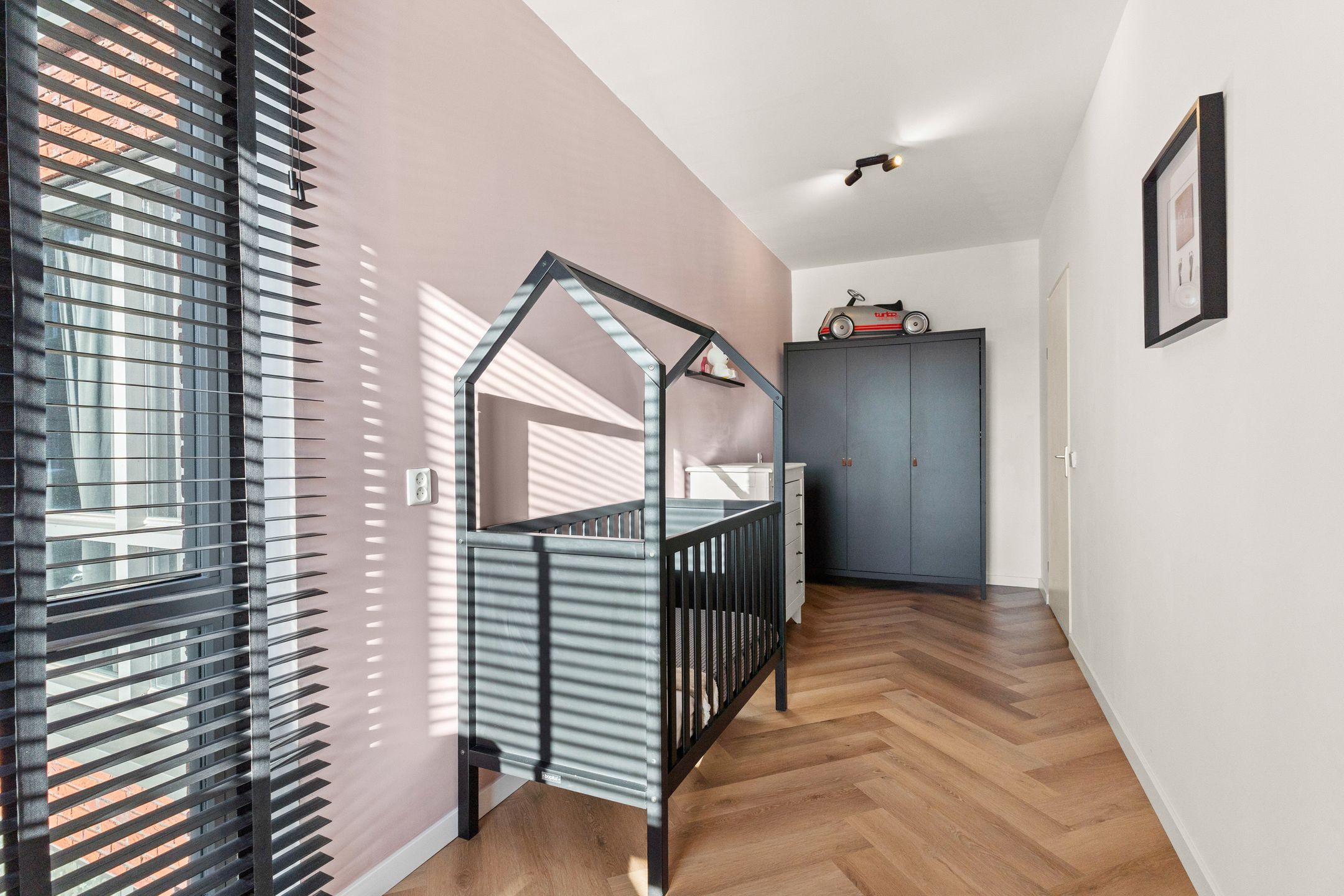 Foto 36 van Veembroederhof 135