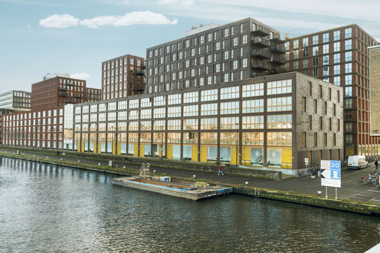 Foto 44 van Veembroederhof 135