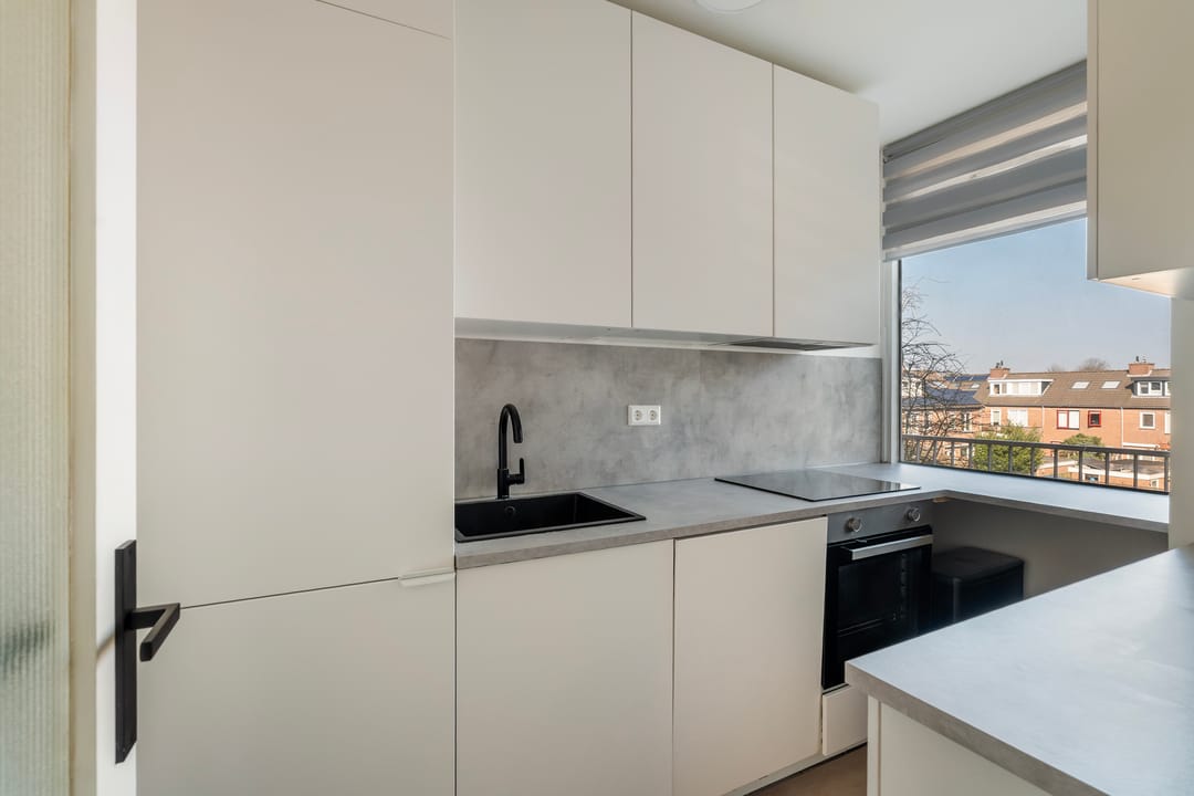 Photo 8 of Prins Hendrikplein 31