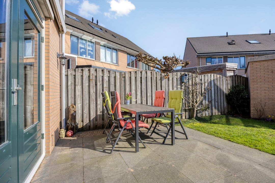 Spacious Corner House with 5 Bedrooms in Rosmalen — 42