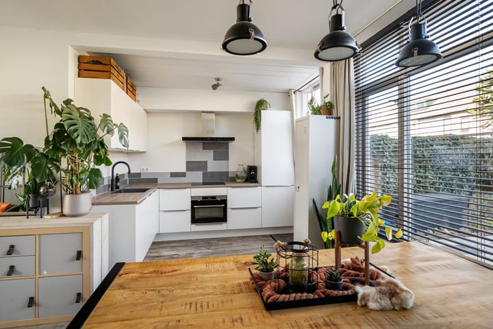 Tussenwoning te koop: Vlasserssingel 8, Hendrik-Ido-Ambacht