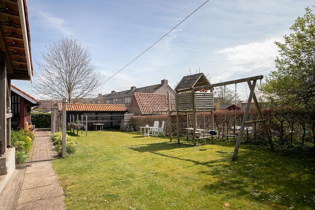 Photo 36 of Zomerstraat 9