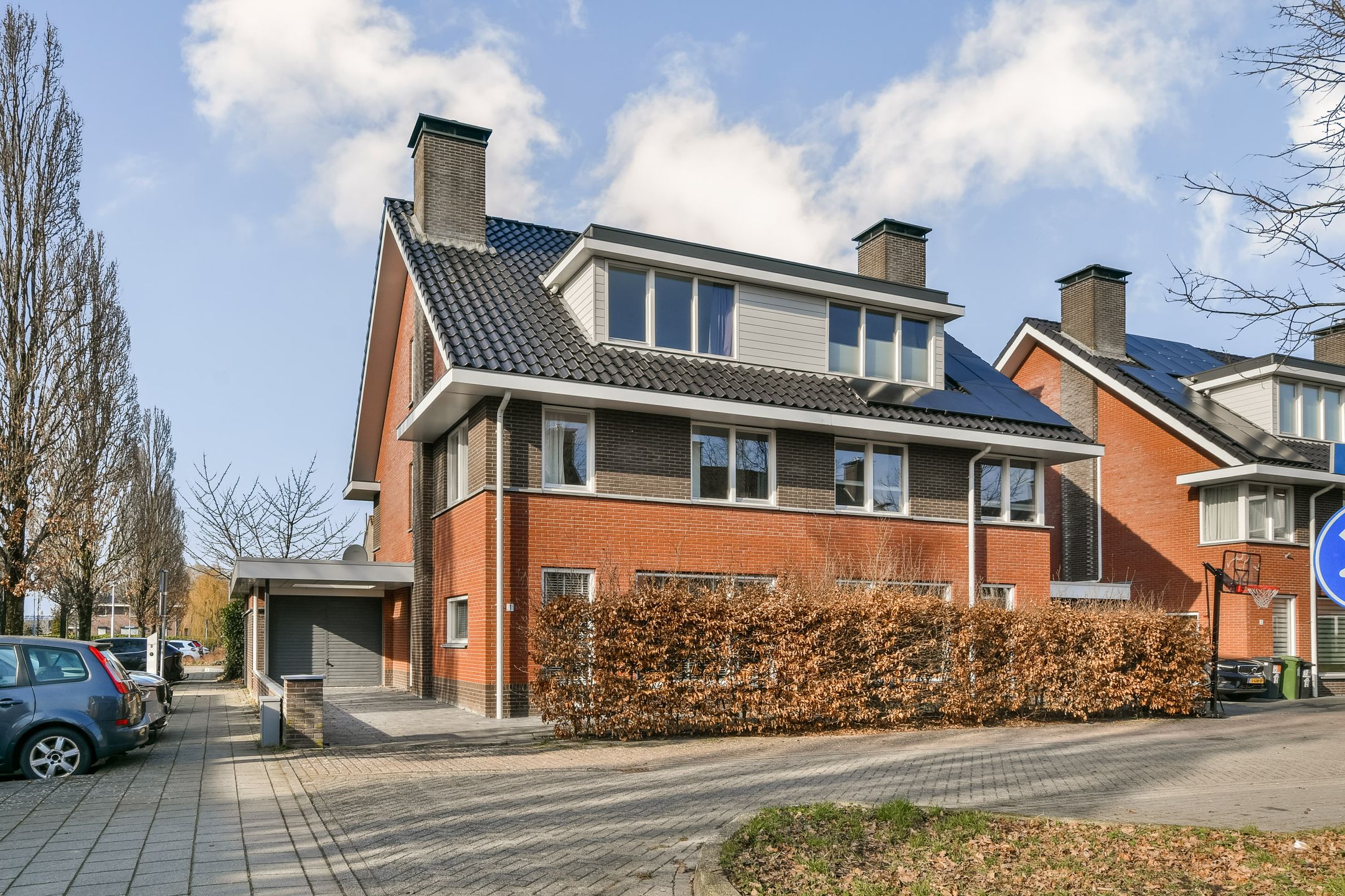 Buying a house in The Netherlands., Liparishof 1