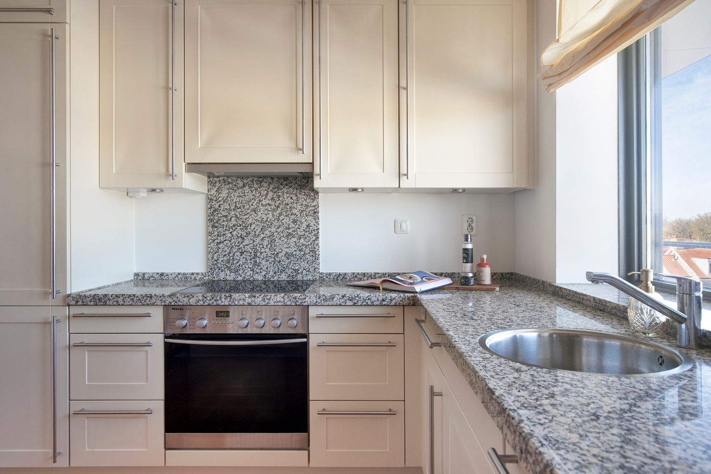 Foto 10 van Johannes Calvijnlaan 81