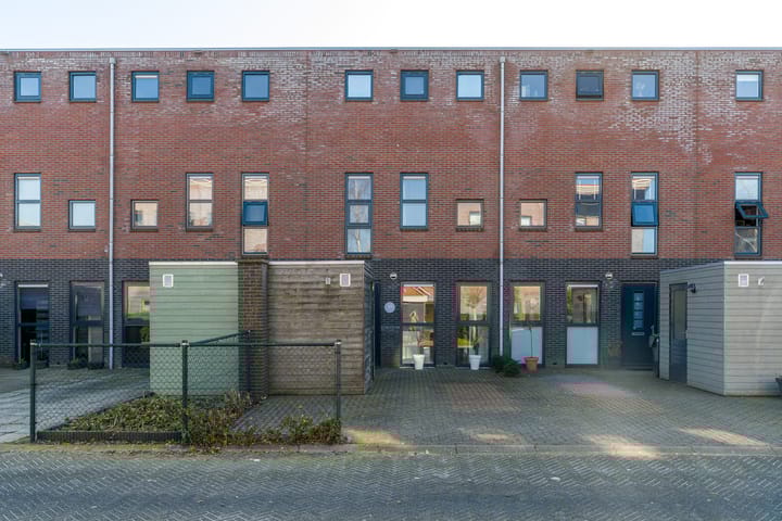 Dr. Bearda Bakkerstraat 38