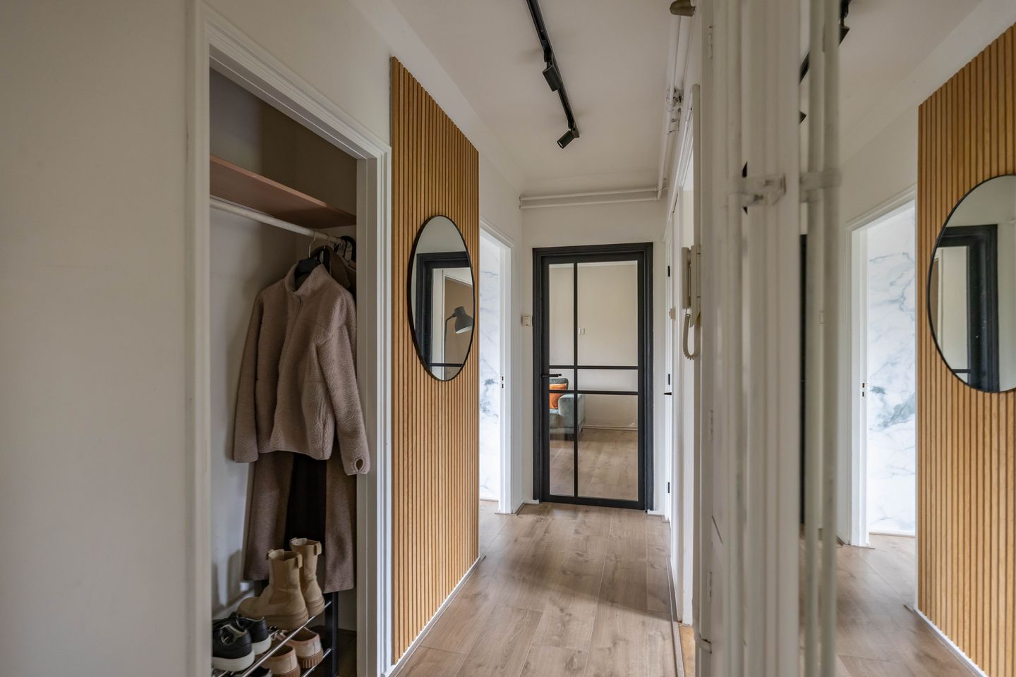 Photo 10 of Kochstraat 182