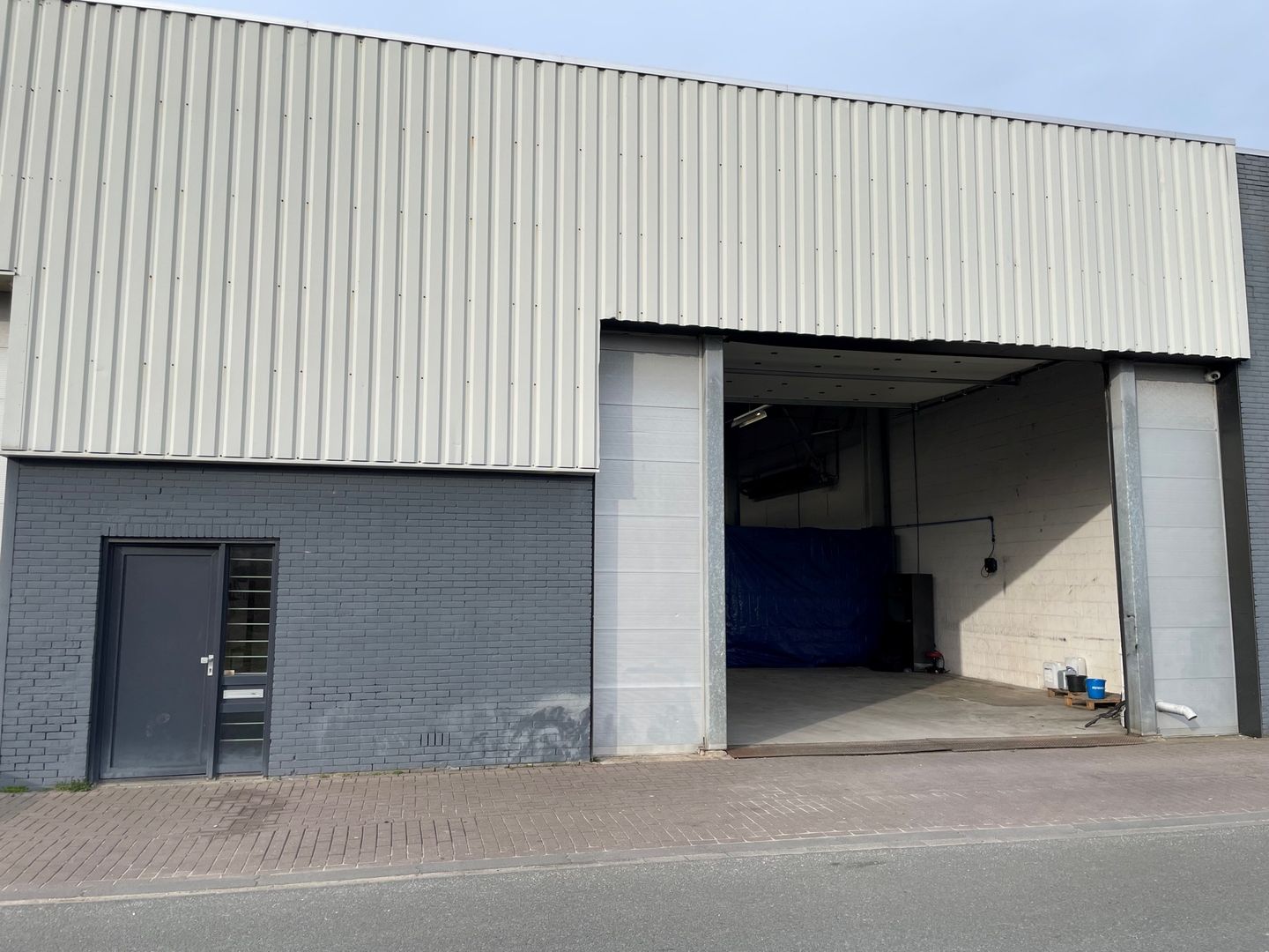 View photo 2 of Ampèrestraat 19-C