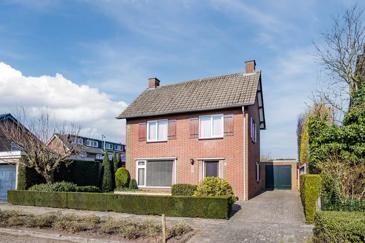 Photo 2 of Deken Kempslaan 3