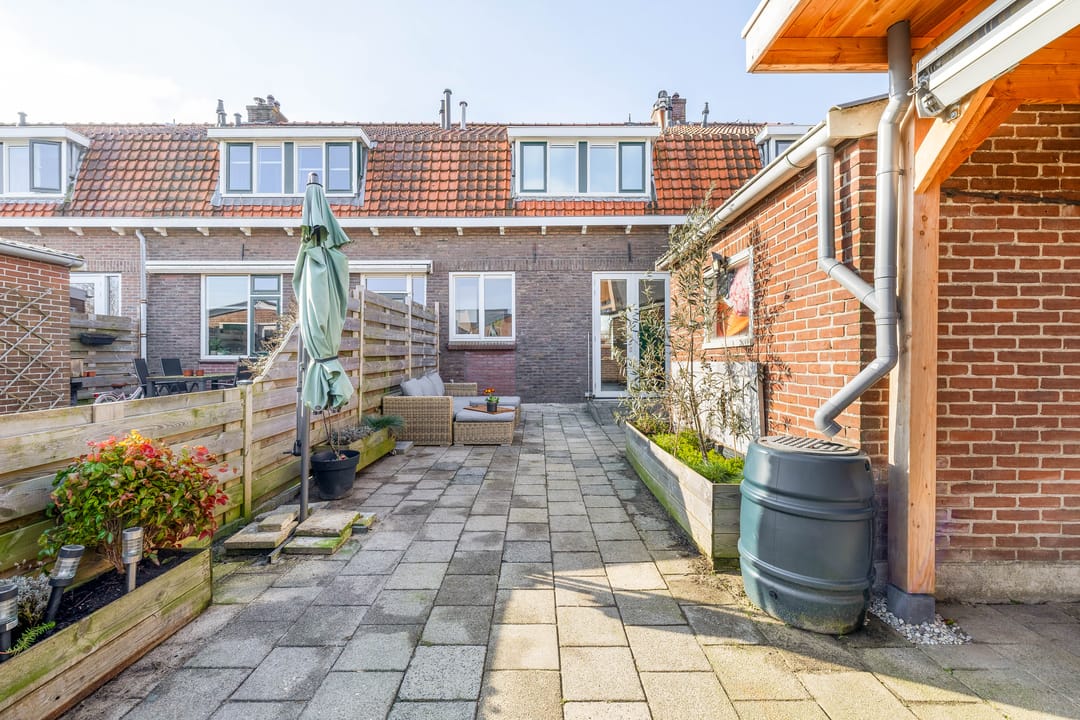 Charming 1927 terraced house with new foundation and energy label A in Krommenie — 37