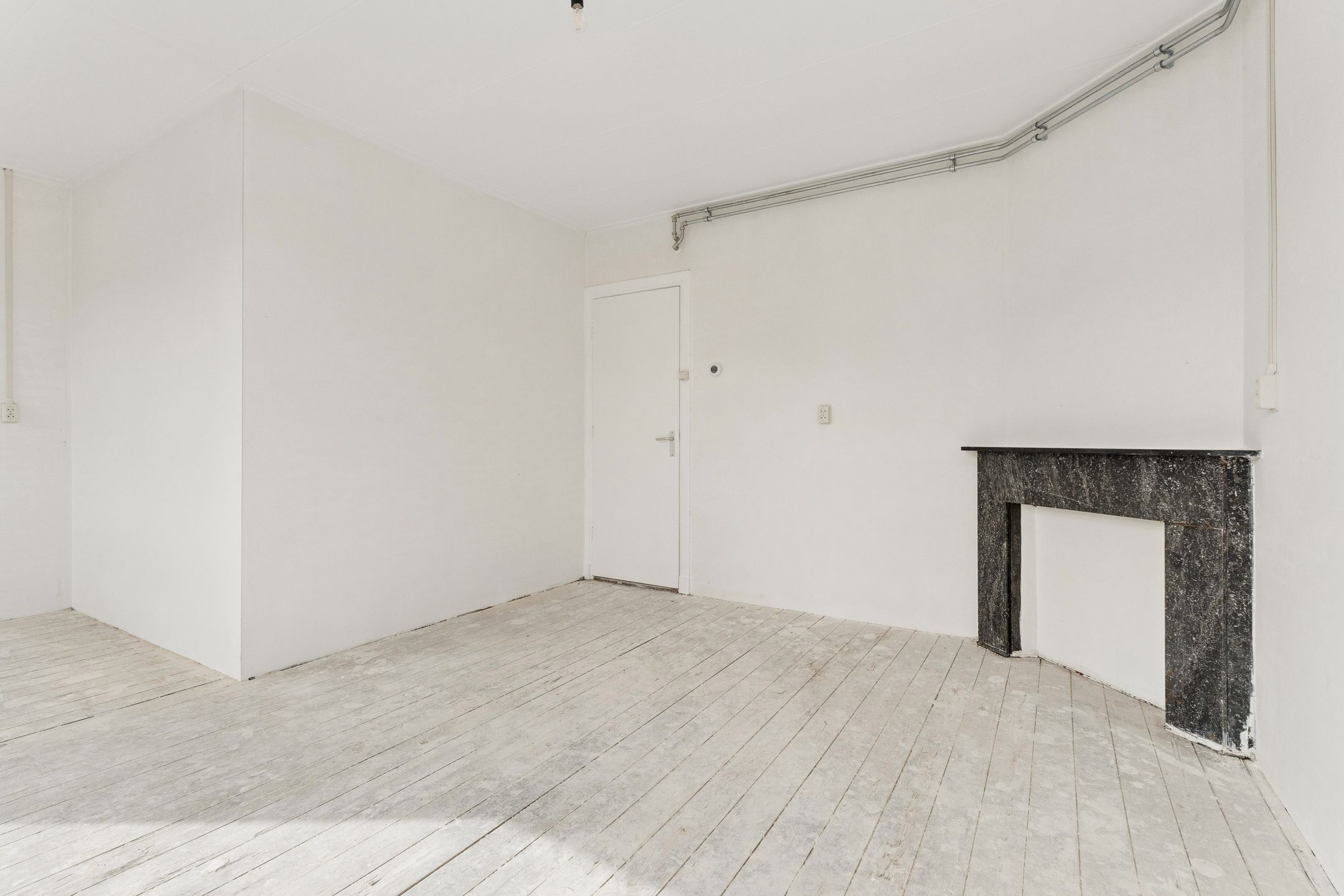 Photo 6 of Waalstraat 158-3