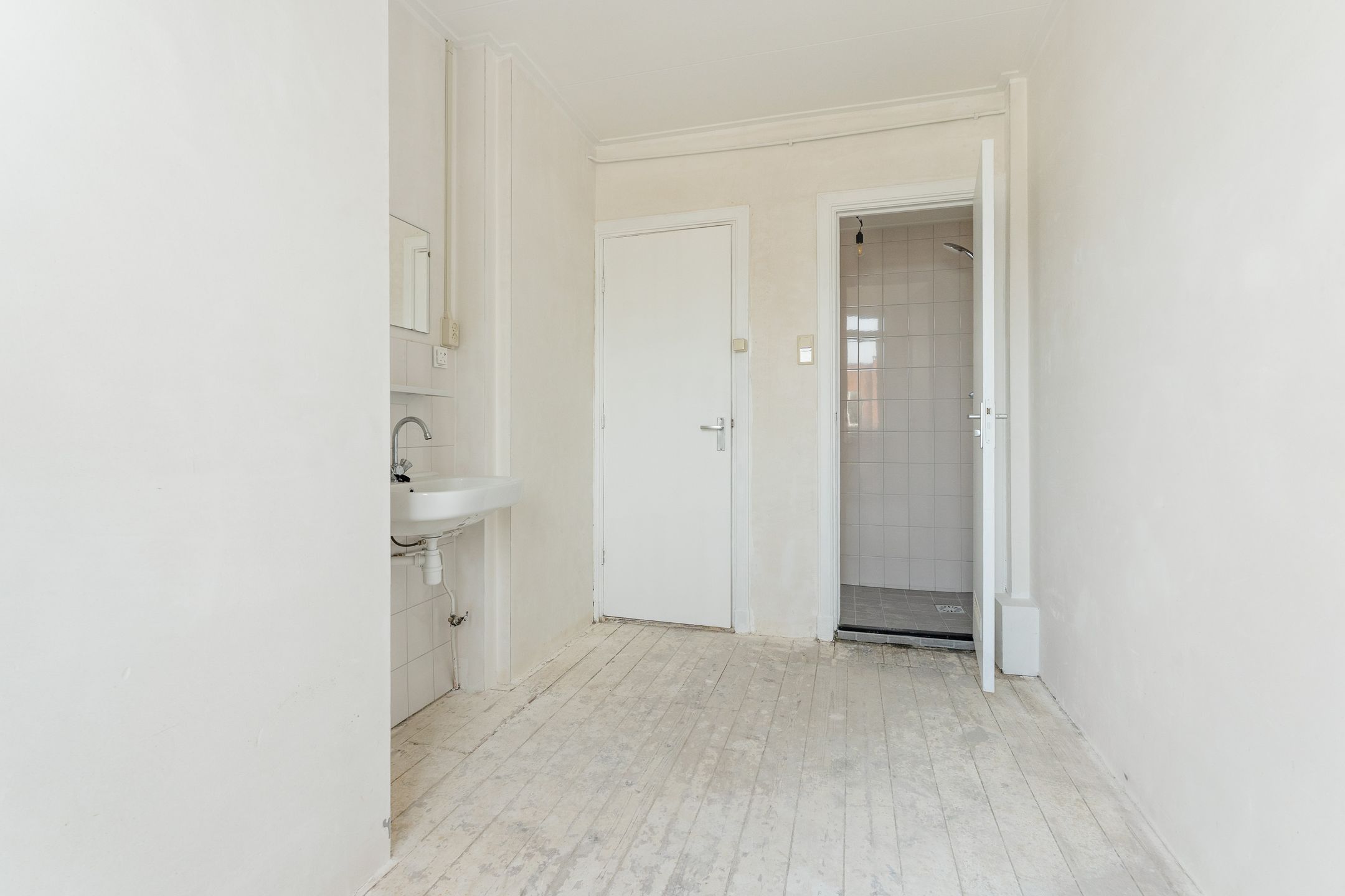 Photo 9 of Waalstraat 158-3