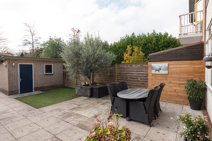 Photo 4 of Roerdompstraat 5