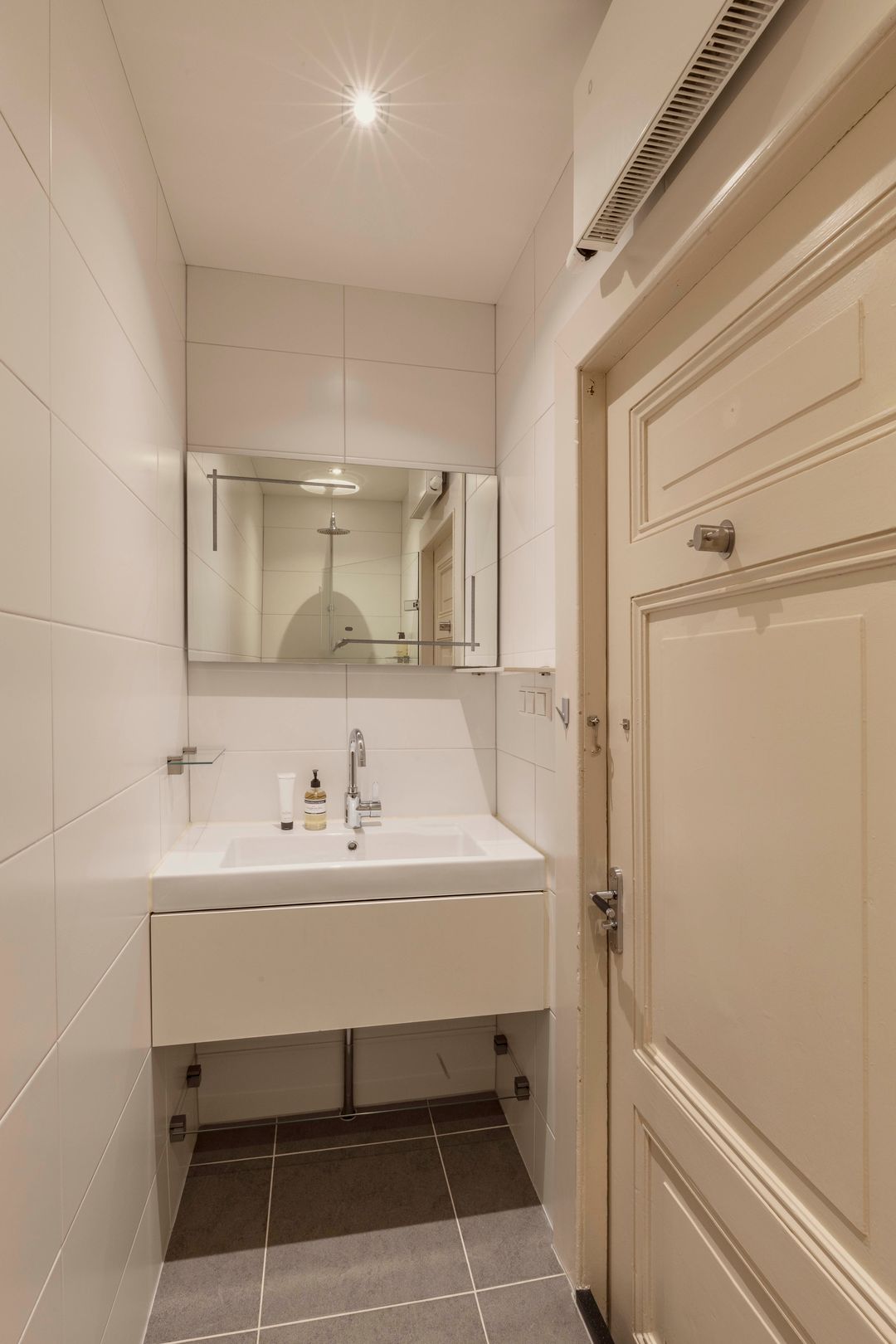 Photo 23 of Albert Cuypstraat 274-1