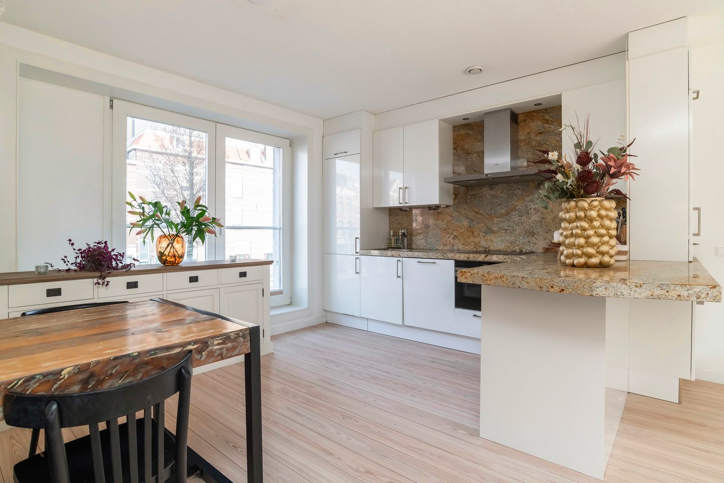 Photo 10 of Maashavenstraat 3