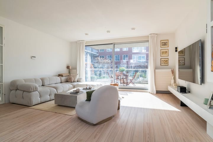 Photo 4 of Maashavenstraat 3