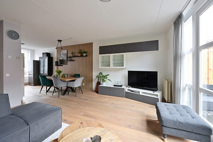 Foto 4 van Maria Beshof 26