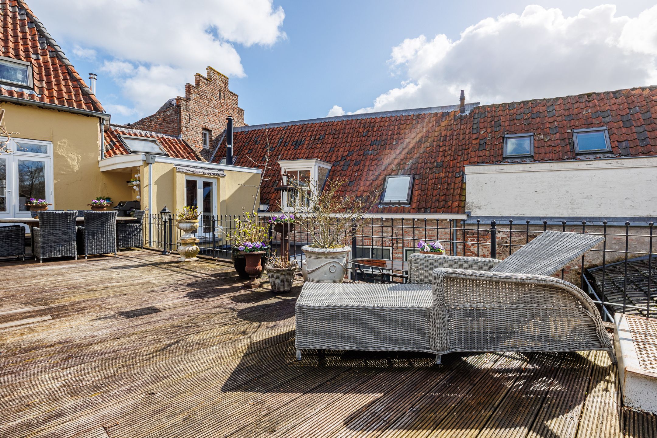 Photo 42 of Oeverstraat 2
