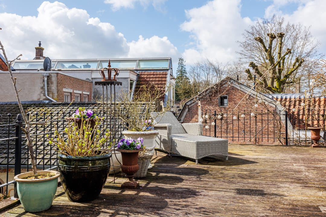 Photo 43 of Oeverstraat 2