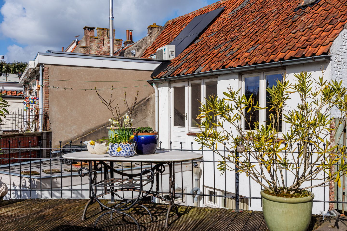 Photo 44 of Oeverstraat 2