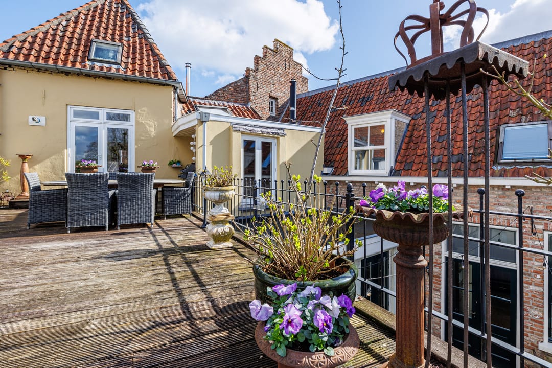 Photo 41 of Oeverstraat 2