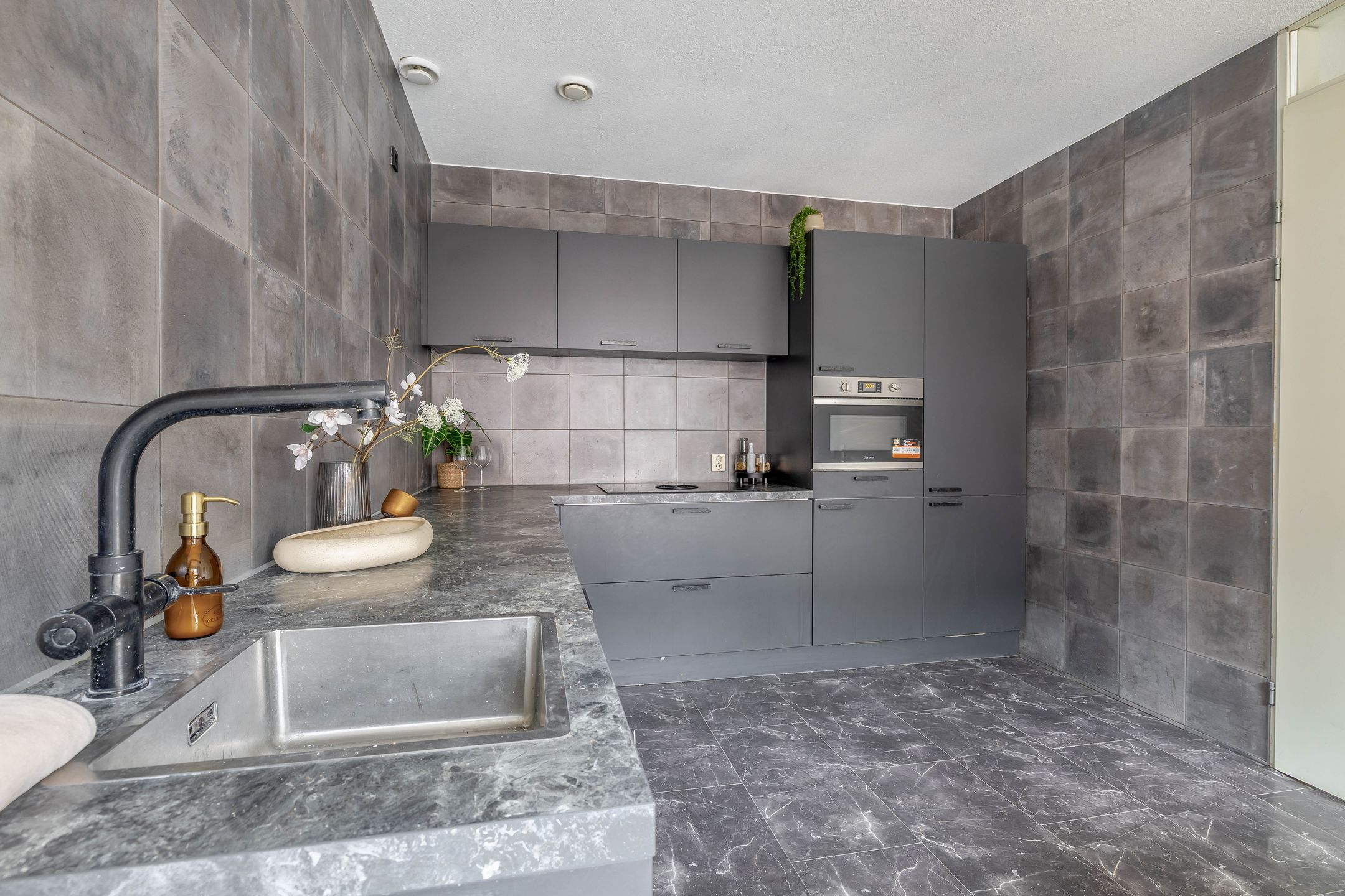 Photo 3 of Den Hertigstraat 6-B