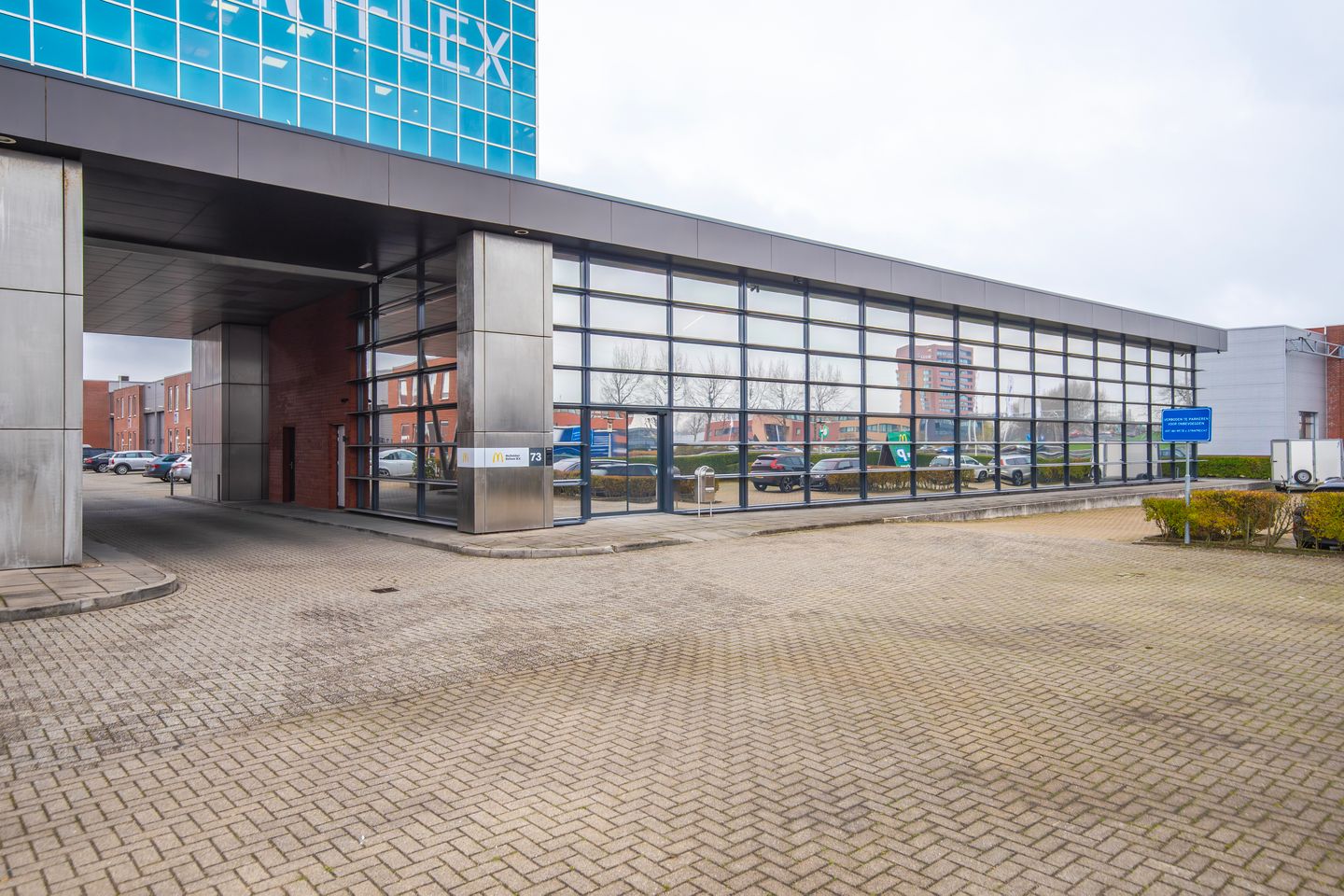 Bekijk foto 3 van Impact 73