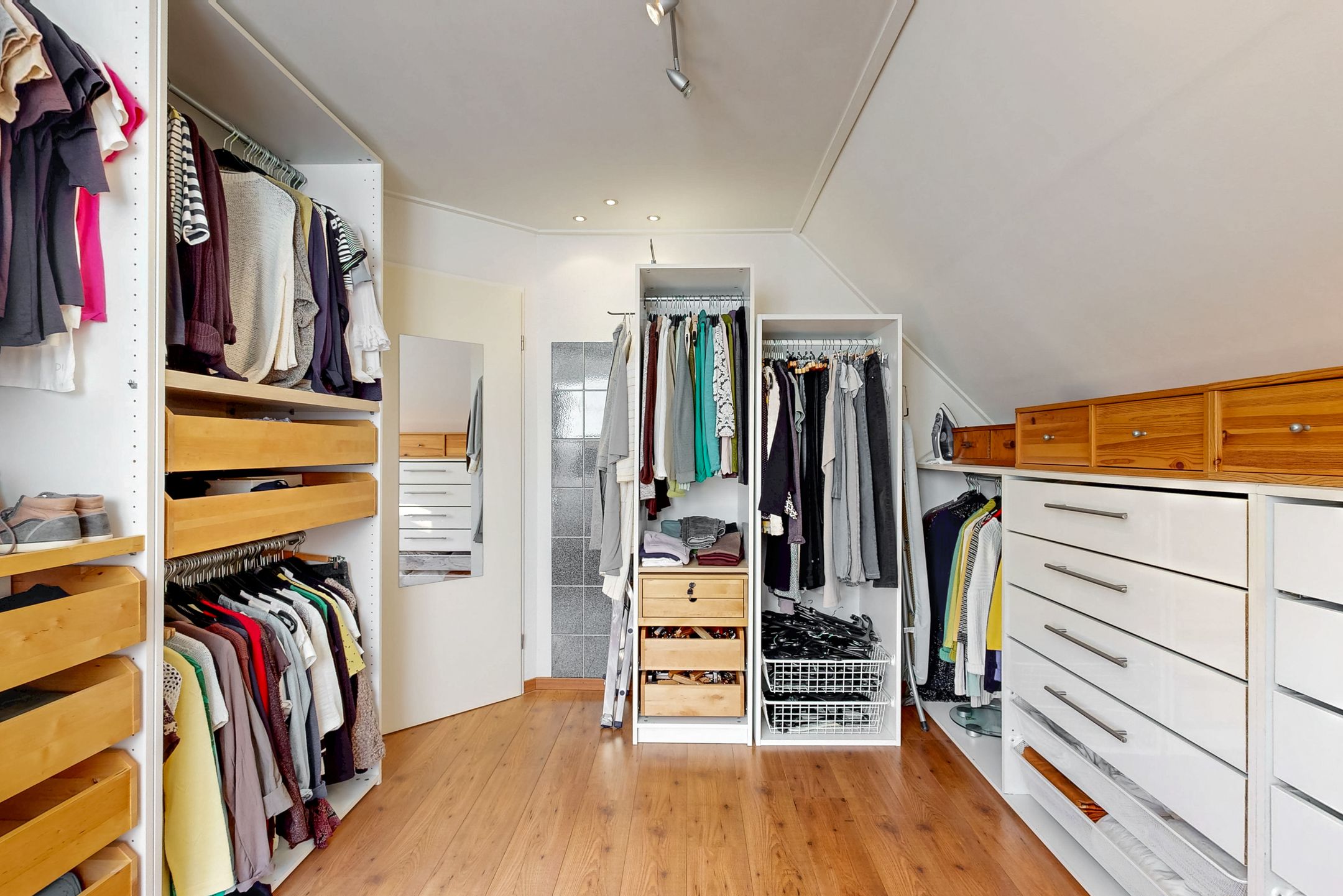 Foto 24 van Luiksestraat 16